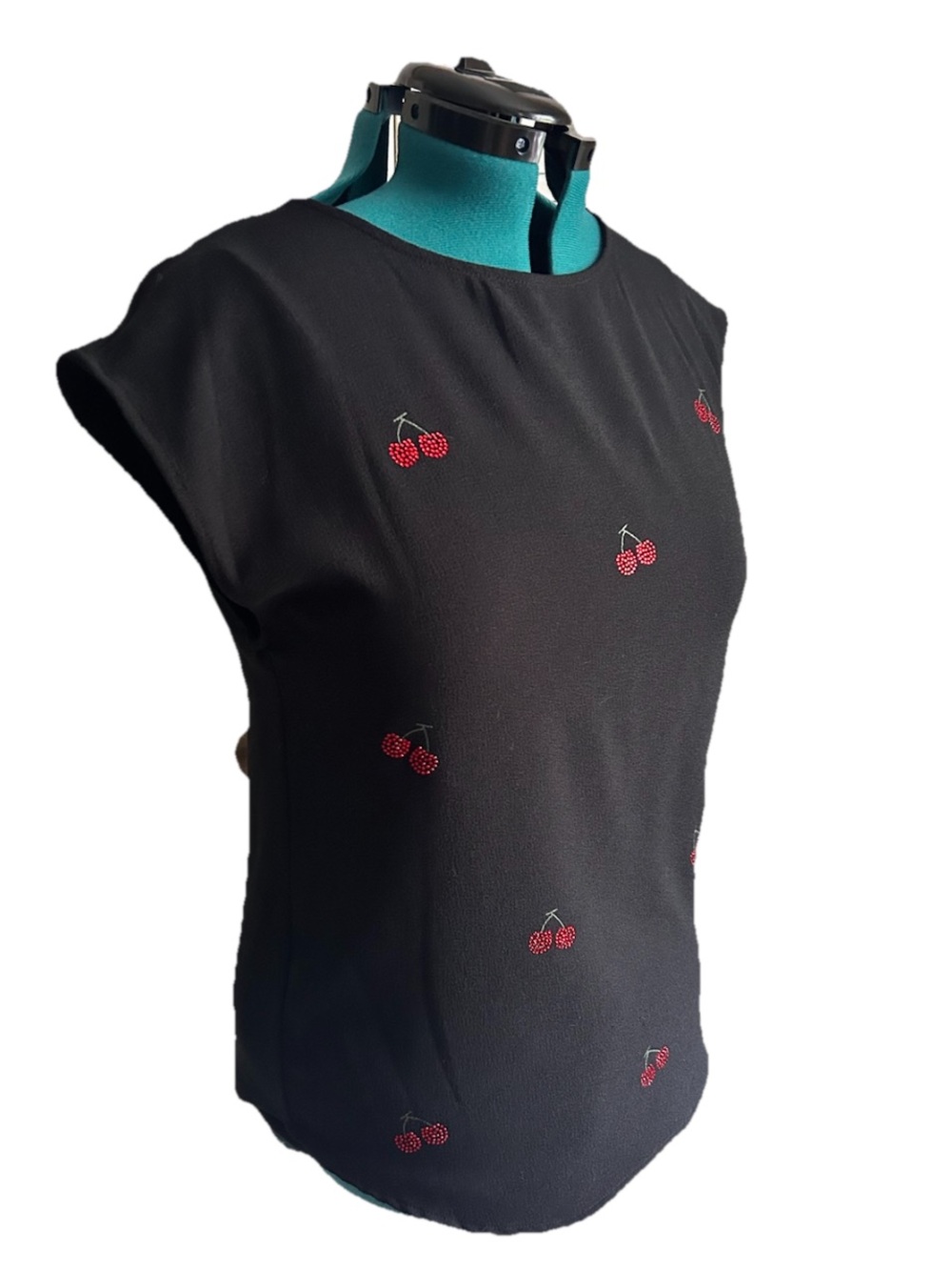 Marc New York Andrew Marc Black Cherry Print Blouse Size Small Y2K Coquette